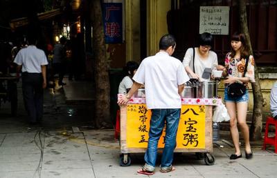 農村餐飲創(chuàng)業(yè) 盤點最賺錢的小吃與勞務派遣食品服務